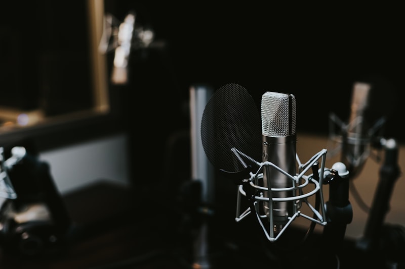 Attrezzatura audio video per podcasting e interviste professionali